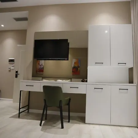 Admiral 酒店 爱尔巴桑